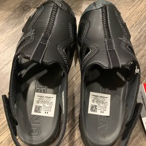 Under Armour Boy sandals